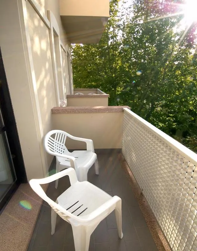 Residence Caterina Cattolica 0*,